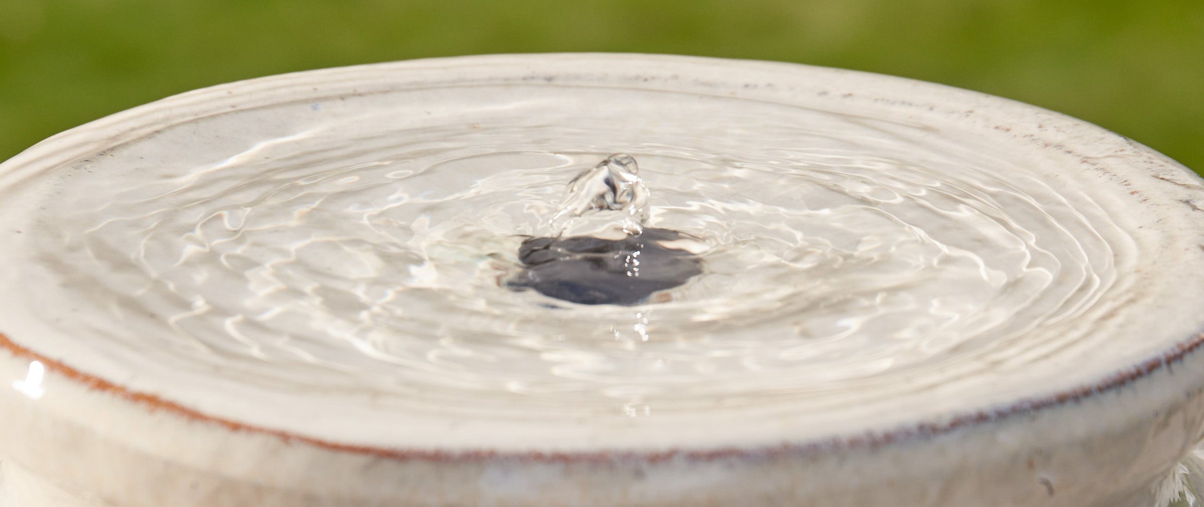 Outdoor Water Features - Gardenesque